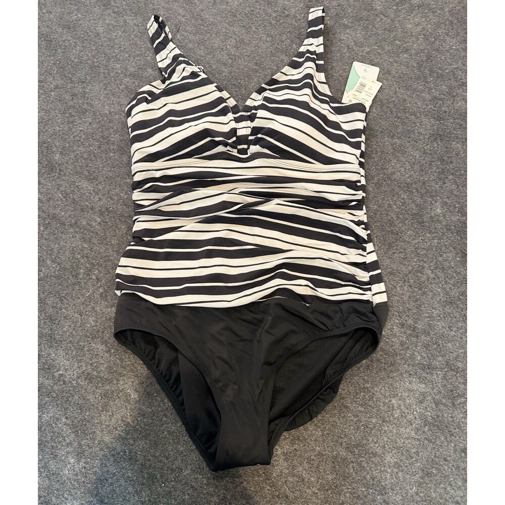 Swim Solutions Women’s One-Piece Swimsuit – Size 18 – New With Tags